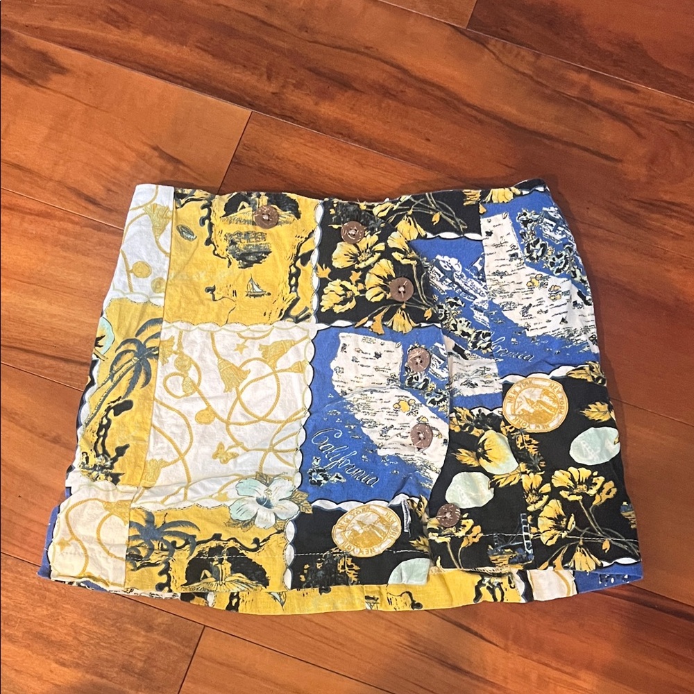 Urban Outfitters California Mini Skirt size XS